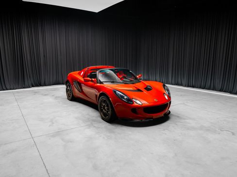 Used 2006 Lotus Elise RWD image 4