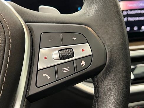 Certified 2025 BMW X5 xDrive40i image 18