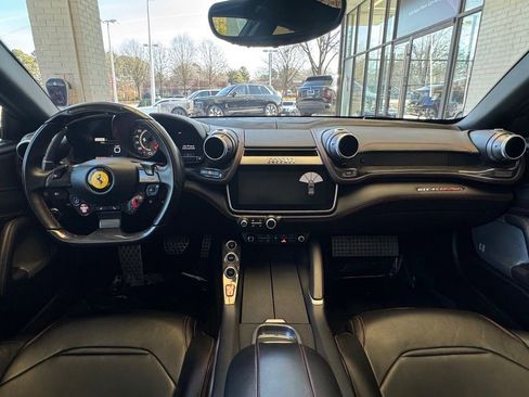 Used 2018 Ferrari GTC4Lusso T image 13