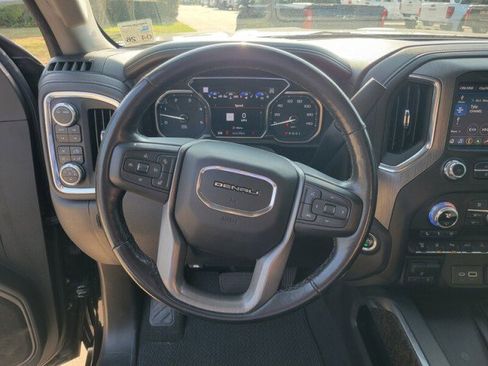 Used 2022 GMC Sierra 2500 Denali image 14