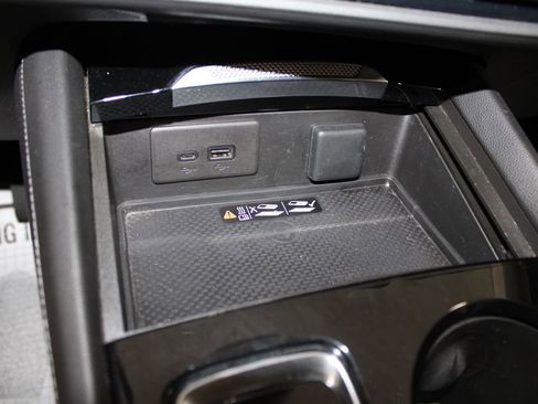 Used 2024 Buick Envision Avenir image 57