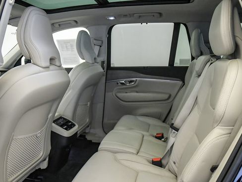 Certified 2023 Volvo XC90 B6 Ultimate w/ Protection Package Premier AWD/4WD image 19