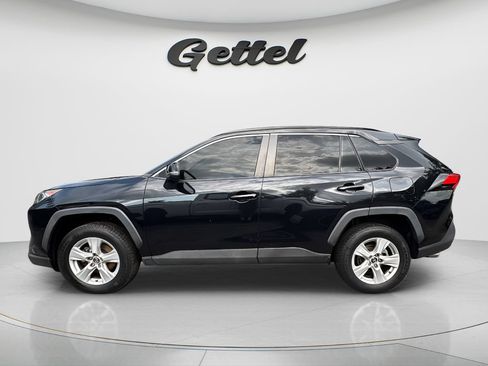 Used 2020 Toyota RAV4 XLE FWD image 8
