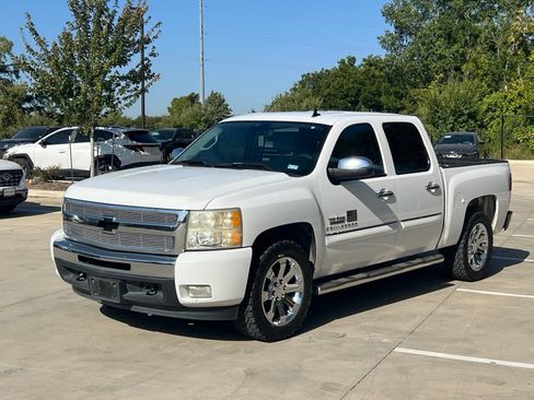 Used 2009 Chevrolet Silverado 1500 LT w/ Texas Edition RWD image 5