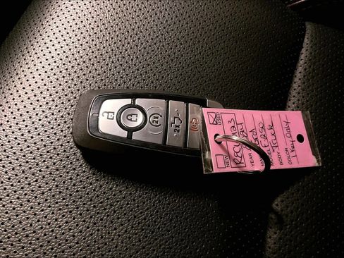 Used 2024 Ford F250 Lariat w/ Lariat Ultimate Package image 13