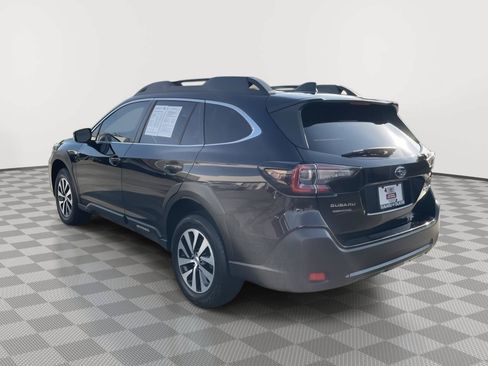 Used 2024 Subaru Outback Premium AWD/4WD image 10