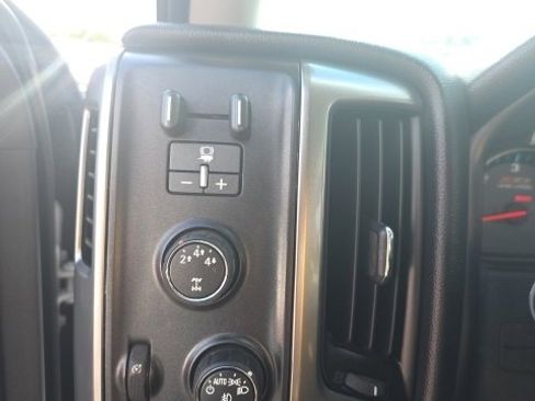 Used 2015 Chevrolet Silverado 2500 LT w/ LT Convenience Package image 10