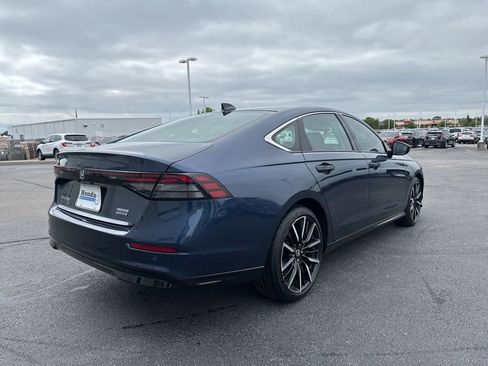 Used 2023 Honda Accord Touring image 5