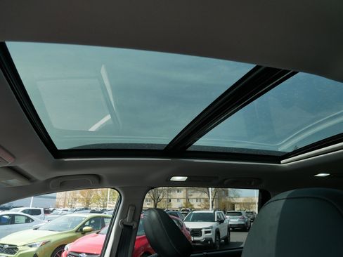Certified 2023 Subaru Ascent Touring AWD/4WD image 32