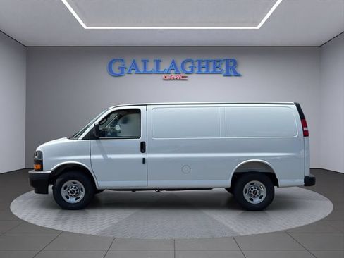 New 2026 GMC Savana 2500 w/ Driver Convenience Package RWD image 9