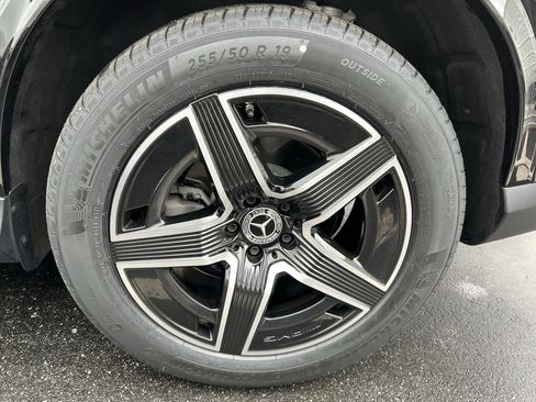 Certified 2025 Mercedes-Benz GLC 300 4MATIC image 13