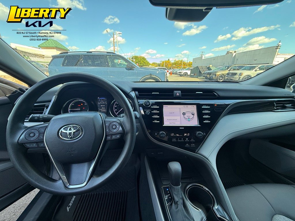 Used 2020 Toyota Camry LE FWD image 12