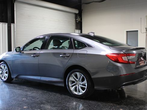 Used 2018 Honda Accord LX image 5