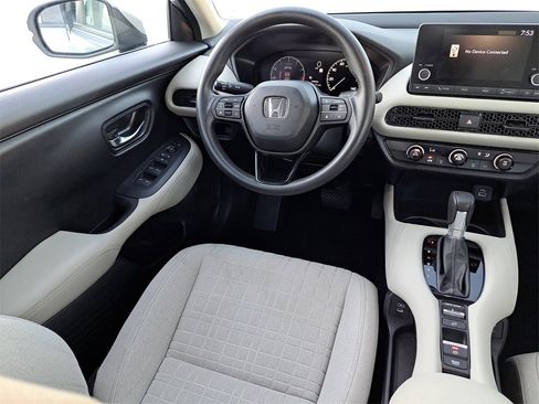 Used 2024 Honda HR-V LX image 10
