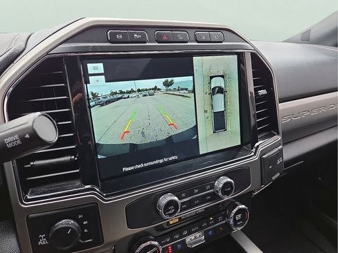 Used 2022 Ford F350 Platinum w/ Tremor Off-Road Package image 17
