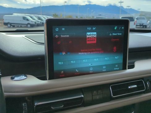 Used 2021 Lincoln Aviator Reserve w/ Equipment Group 202A image 24