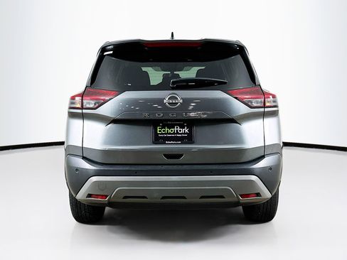 Used 2023 Nissan Rogue S image 7