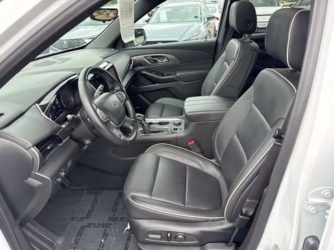 Used 2023 Chevrolet Traverse Premier w/ Redline Edition AWD/4WD image 14