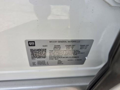 Used 2024 Buick Enclave Essence w/ Experience Buick Package image 20