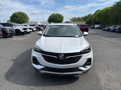 Used 2023 Buick Encore GX Essence w/ Experience Buick Package image 2
