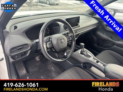 Used 2025 Honda HR-V Sport image 16