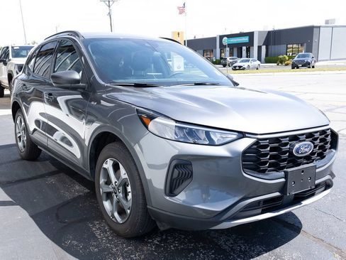 Used 2025 Ford Escape ST-Line AWD/4WD image 3