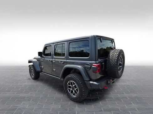 Used 2025 Jeep Wrangler Unlimited Rubicon AWD/4WD image 5