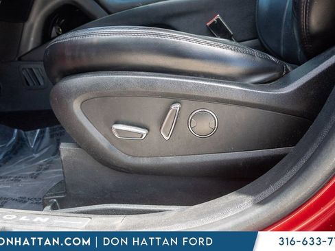 Used 2016 Lincoln MKX Reserve w/ Technology Package AWD/4WD image 15
