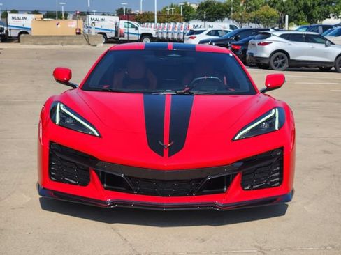 Used 2024 Chevrolet Corvette Z06 RWD image 10