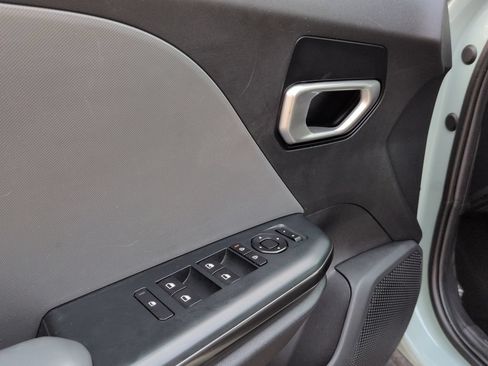 Used 2025 Kia K4 FWD image 20