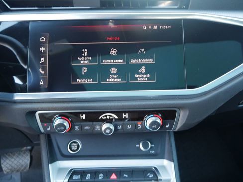 Certified 2021 Audi Q3 2.0T Premium Plus image 49