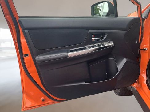 Used 2015 Subaru Crosstrek 2.0i Premium AWD/4WD image 19