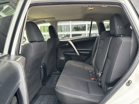 Used 2017 Toyota RAV4 XLE w/ All Weather Liner Package AWD/4WD image 7