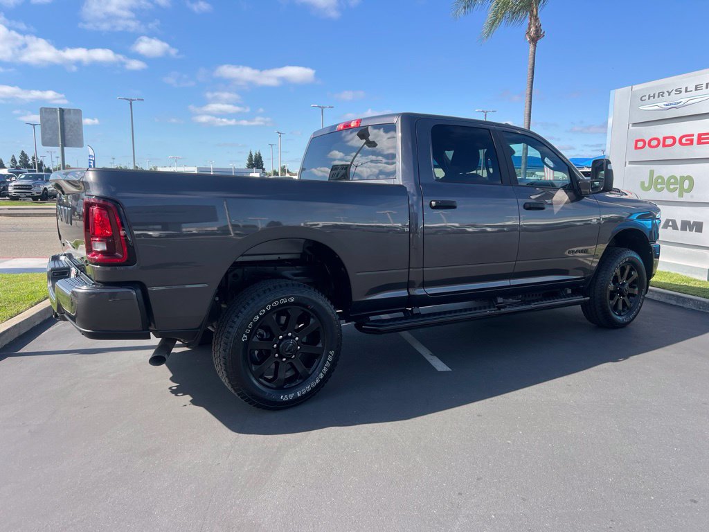 Used 2025 RAM 2500 Big Horn AWD/4WD image 16