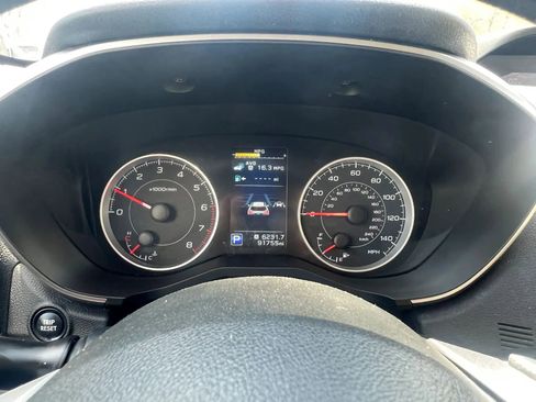 Used 2019 Subaru Ascent Premium AWD/4WD image 18