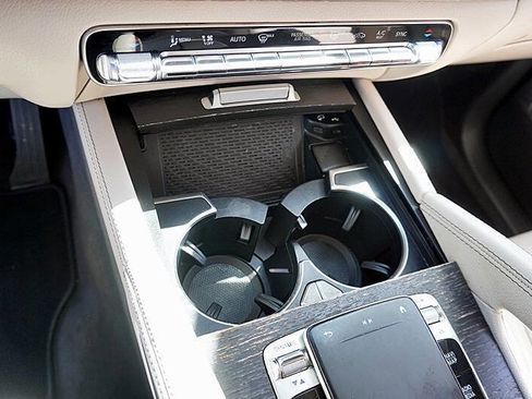 Used 2020 Mercedes-Benz GLE 350 GLE 350 4MATIC AWD 4dr SUV image 38