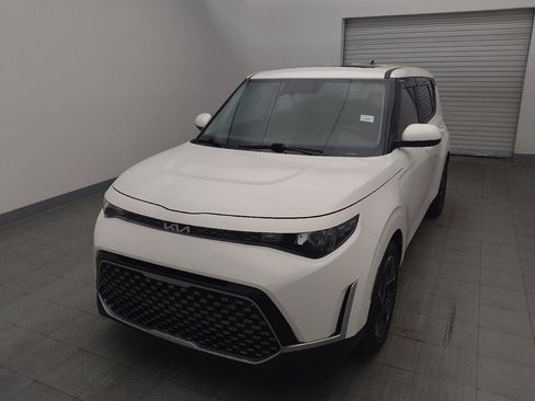 Used 2024 Kia Soul EX image 15