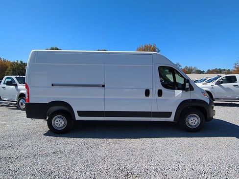 New 2026 RAM ProMaster 2500 w/ Convenience Group FWD image 6