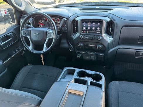 Used 2019 Chevrolet Silverado 1500 LT Trail Boss w/ Bed Protection Package AWD/4WD image 19