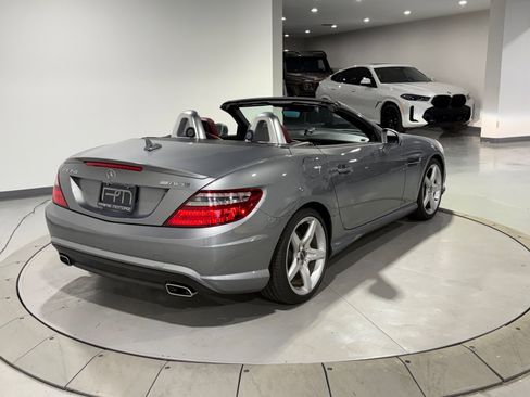 Used 2015 Mercedes-Benz SLK 350 image 15