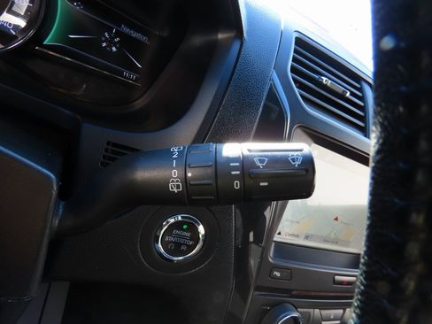 Used 2018 Ford Explorer XLT w/ Equipment Group 202A image 38