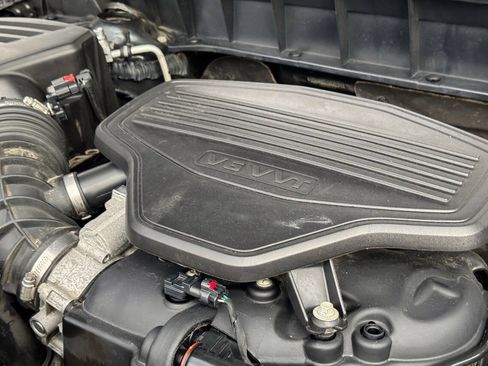 Used 2018 GMC Acadia SLE AWD/4WD image 28