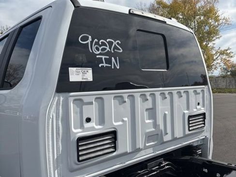 New 2026 Ford F550 XL w/ XL Chrome Package image 9