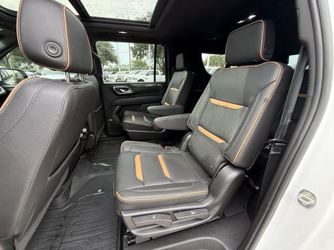 Used 2023 GMC Yukon XL AT4 w/ AT4 Premium Package AWD/4WD image 30