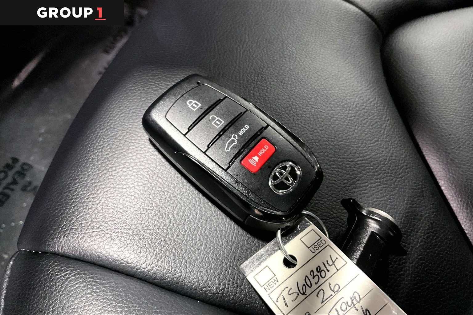 Used 2026 Toyota Highlander XLE AWD/4WD image 15
