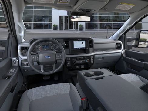 New 2026 Ford F350 XLT w/ FX4 Off-Road Package AWD/4WD image 9