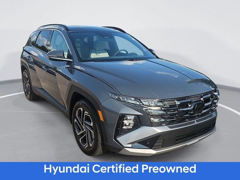 Certified 2025 Hyundai Tucson Limited FWD image 3
