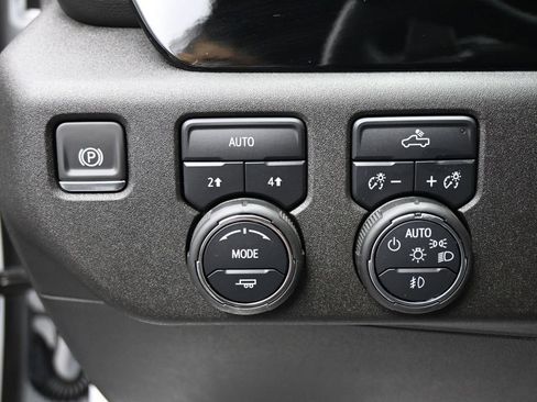 Used 2025 Chevrolet Silverado 1500 RST w/ All Star Edition Plus AWD/4WD image 12