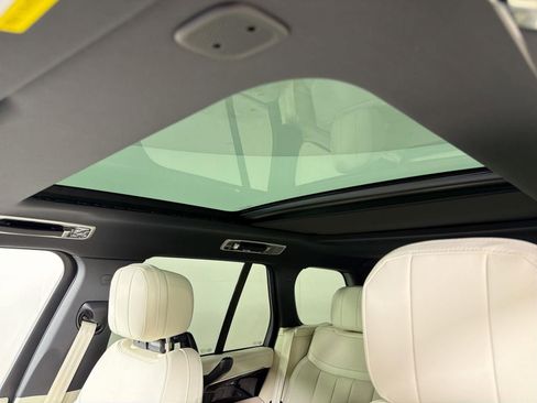 New 2026 Land Rover Range Rover SE AWD/4WD image 9