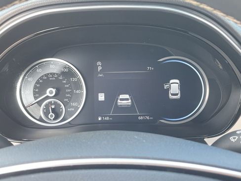 Used 2022 Genesis GV70 2.5T w/ Select Package image 11